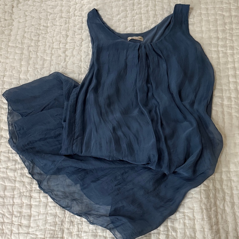 Flowy Blue Sleeveless dress